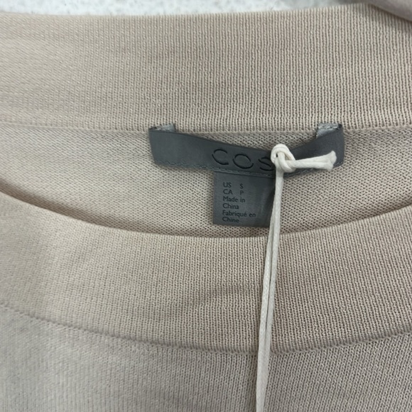 NWT COS
 
Knitted Top With Pleated Sleeves - Picture 7 of 9